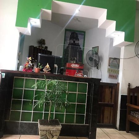 Green Monkey Hostel Flores Zewnętrze zdjęcie
